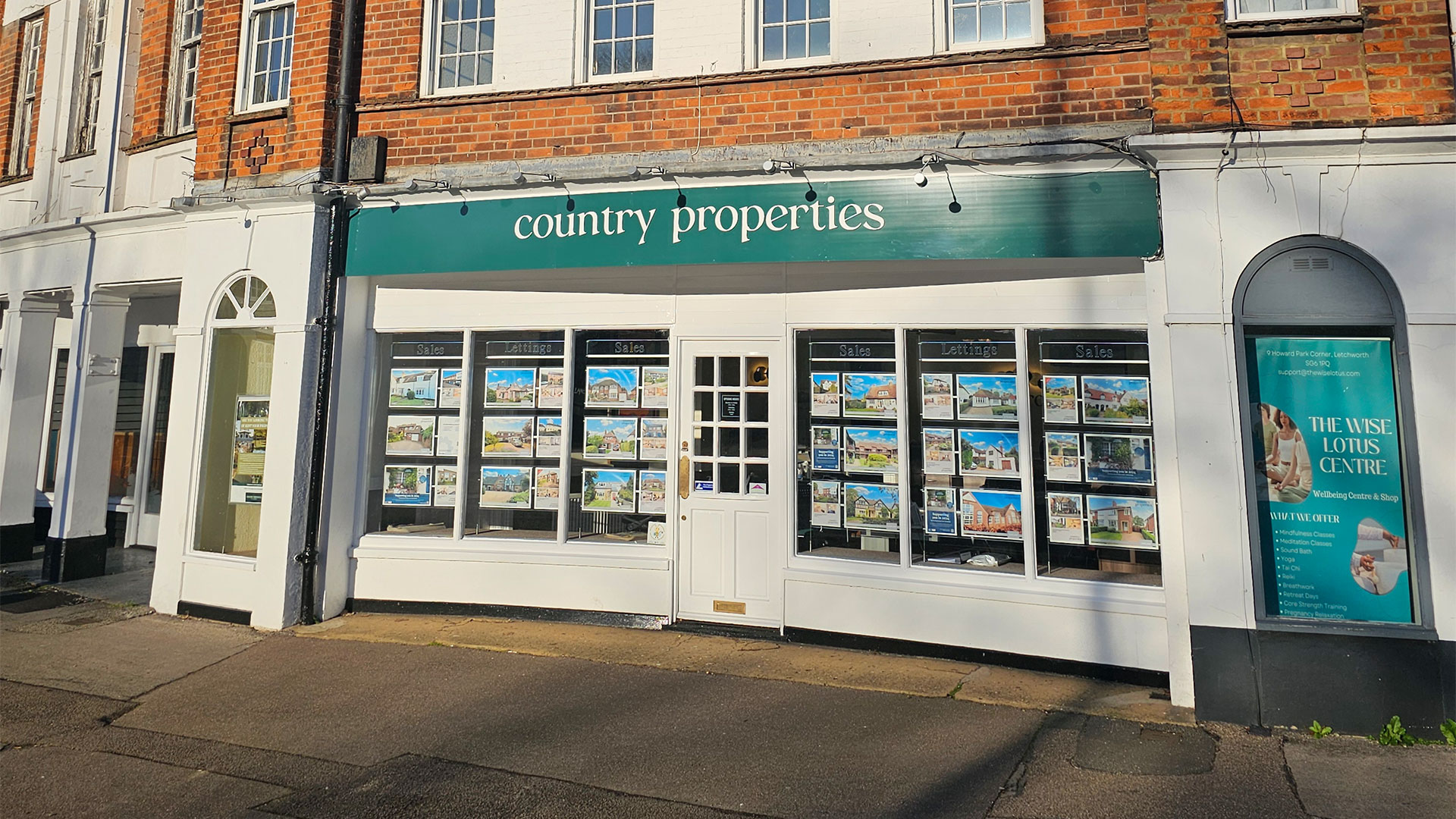 Front office of Country Properties Letchworth Garden City