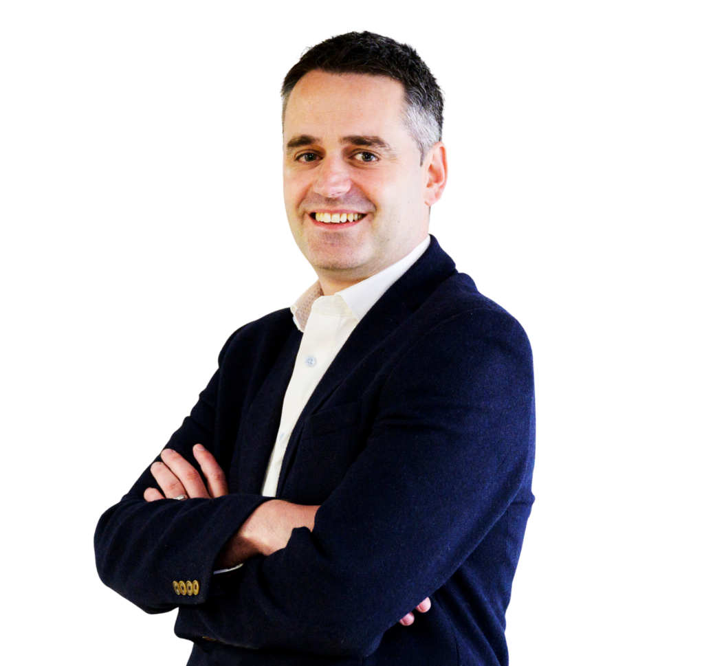 Tom Tracy, Director, Hitchin