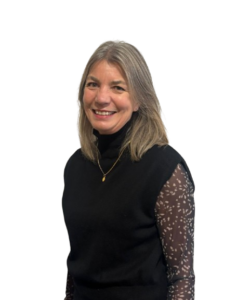 Jane Wotherspoon, weekend viewing assistant of Country Properties Estate Agents in Hitchin