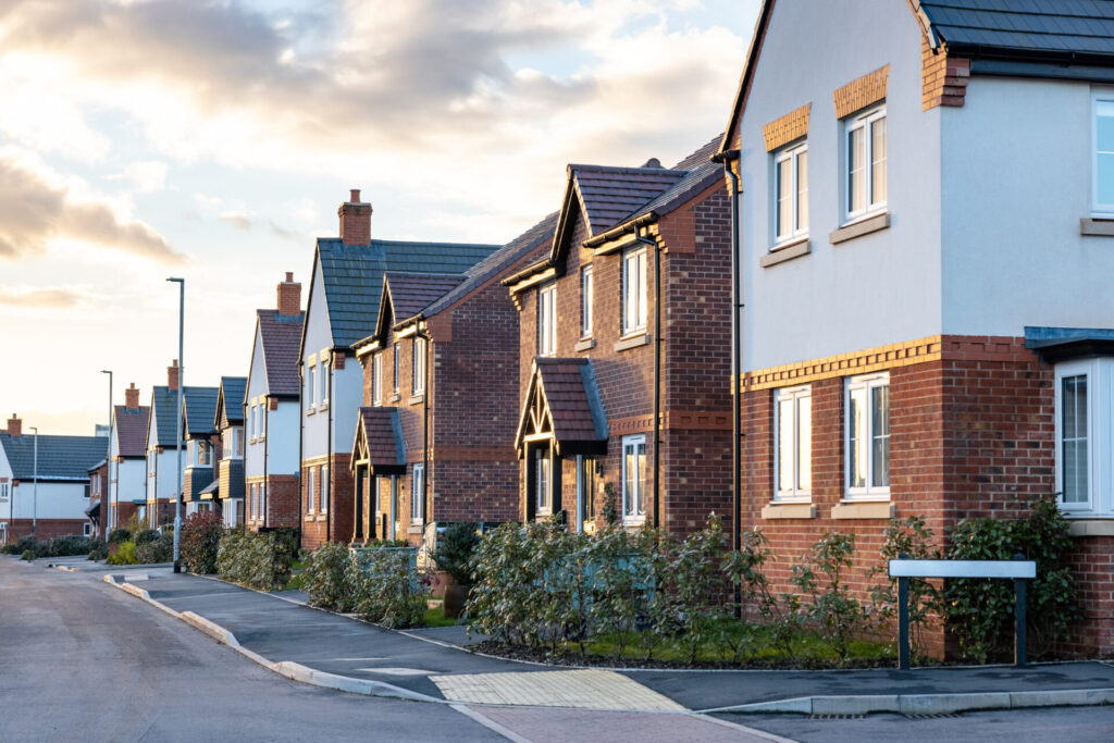 Modern new-build family homes in Bedfordshire near the East West Rail corridor